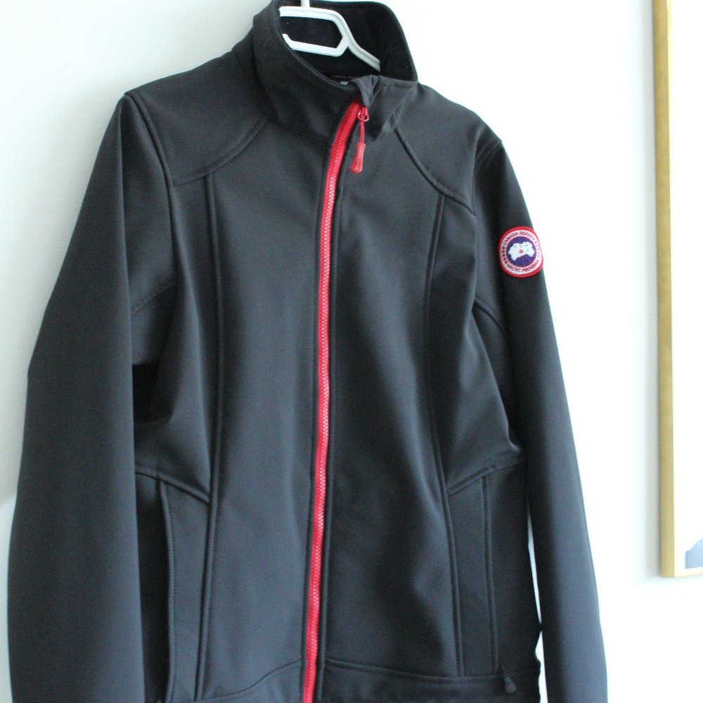 Woman's Canada Goose Bracebridge Jacket